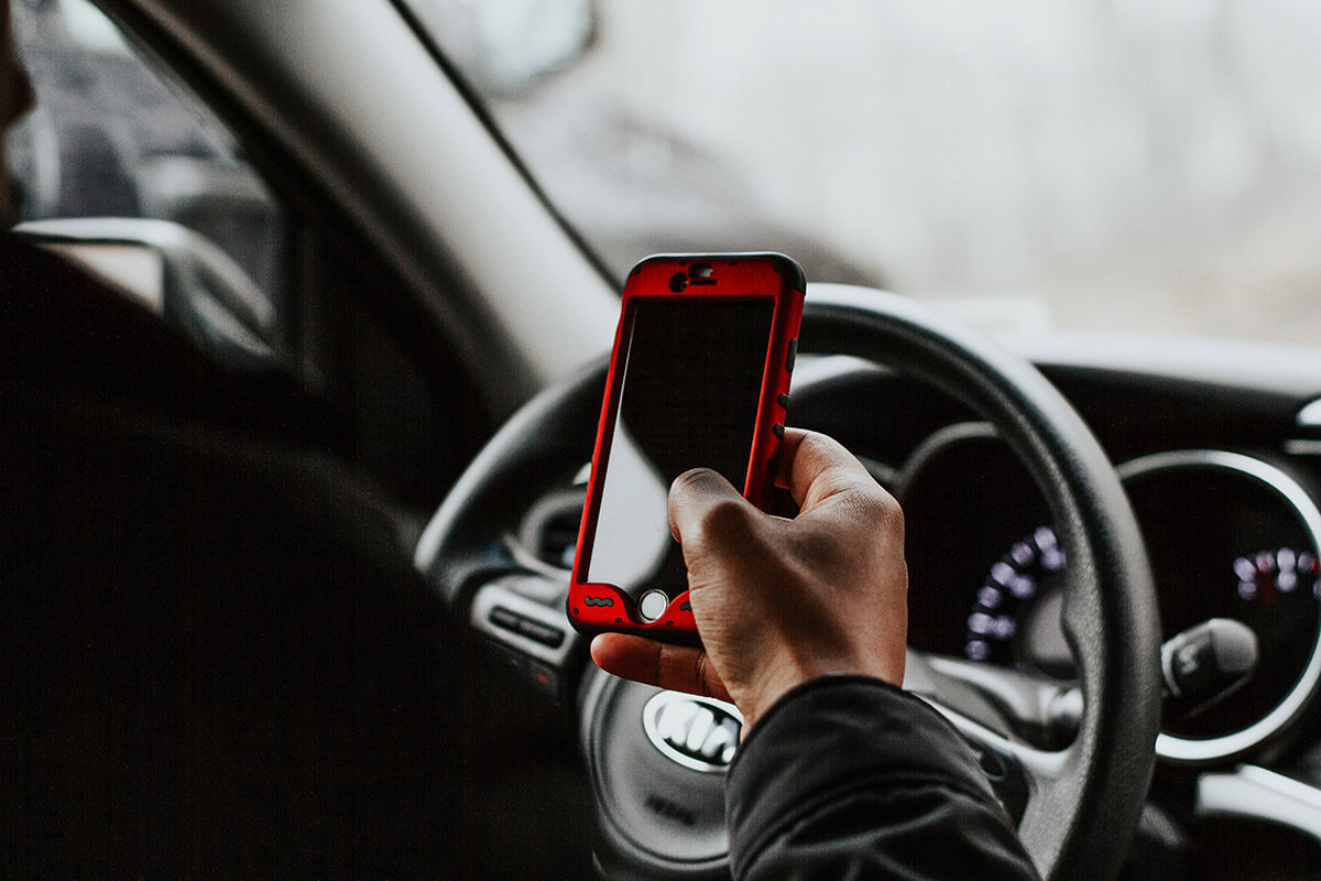 Tips To Avoid Distracted Driving